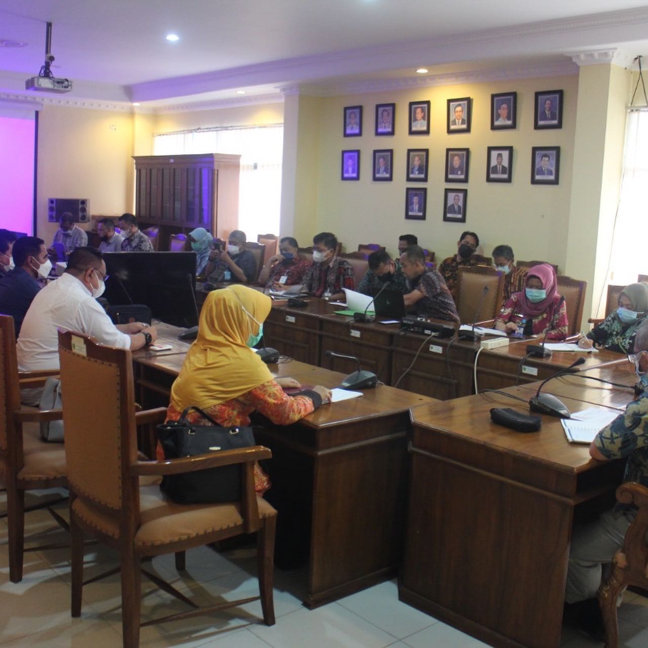 https://dishutkaltim.com/public/admin/images/gambar_berita/1628490254_4.jpg