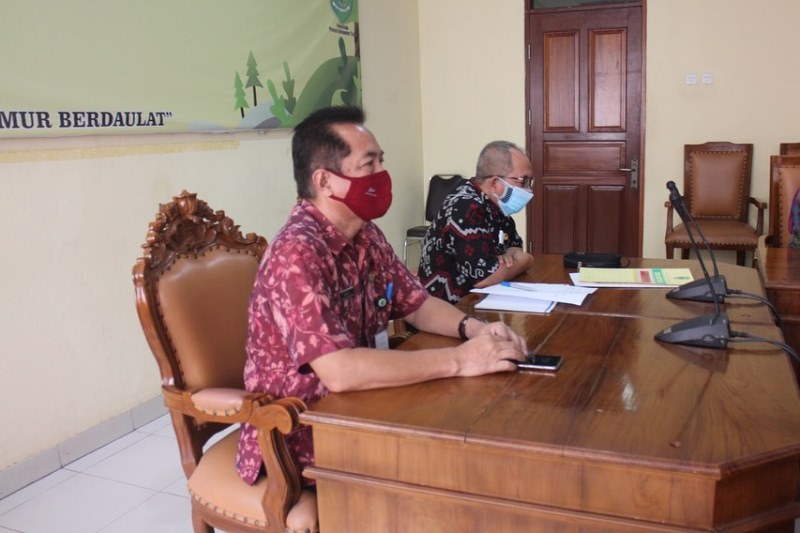 https://dishutkaltim.com/public/admin/images/gambar_berita/1629784003_5.jpg