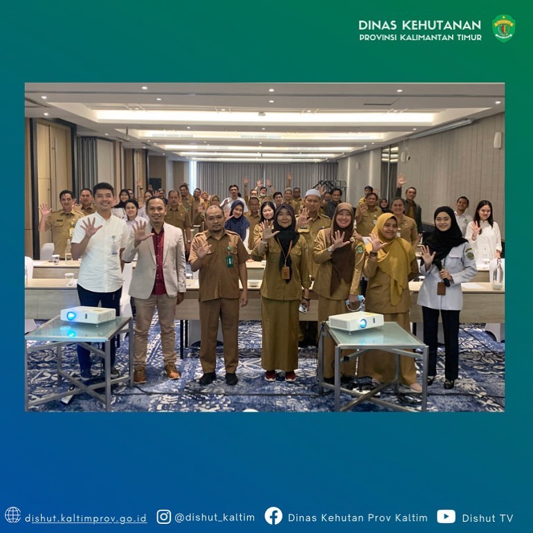 https://dishutkaltim.com/public/admin/images/gambar_berita/1667956131_publik.jpg