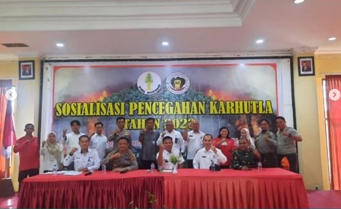 https://dishutkaltim.com/public/admin/images/gambar_berita/1686873727_PKHL.JPG