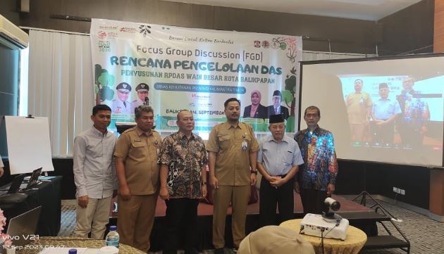 https://dishutkaltim.com/public/admin/images/gambar_berita/1694651090_Capture.JPG