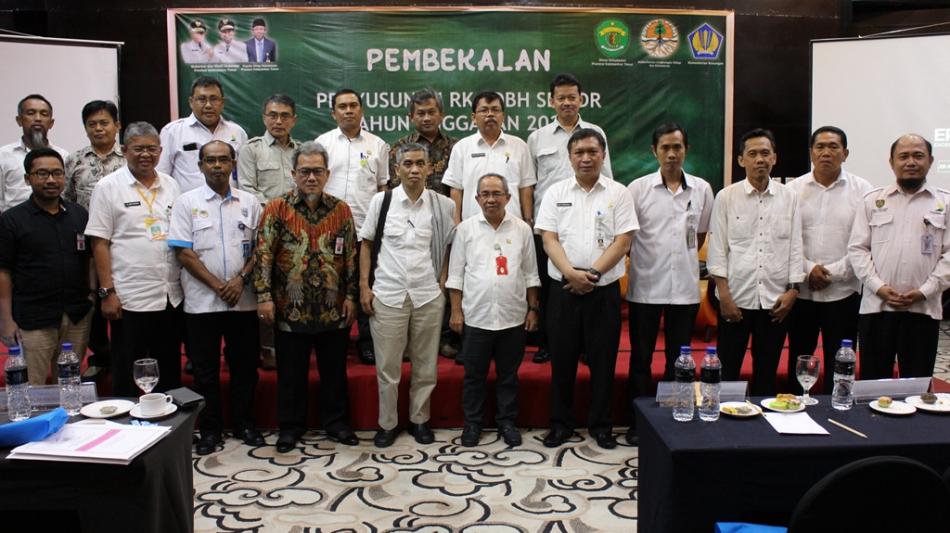 https://dishutkaltim.com/public/admin/images/gambar_berita/17IMG_4594.JPG