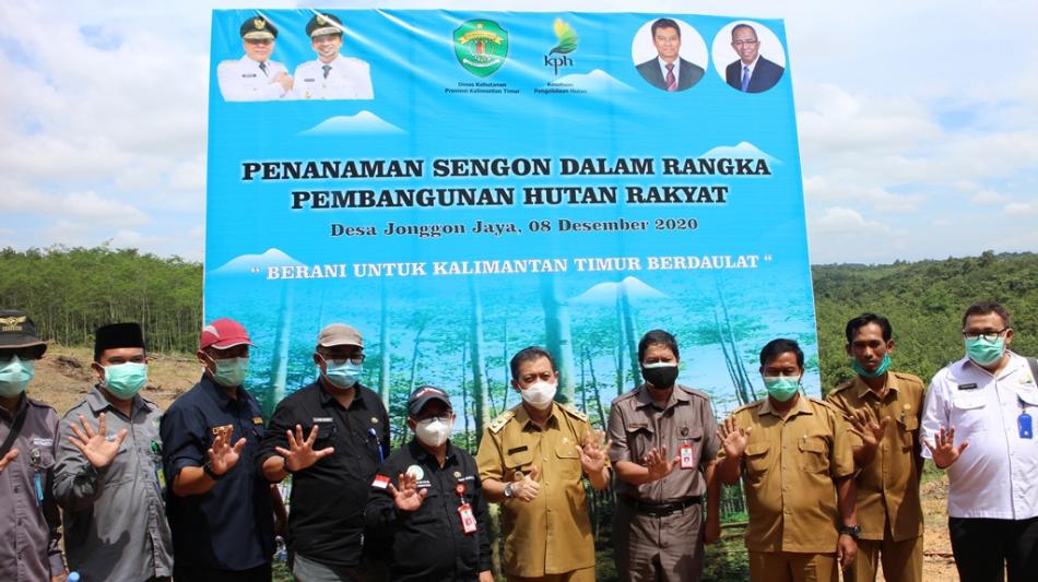 https://dishutkaltim.com/public/admin/images/gambar_berita/52IMG_7382.JPG