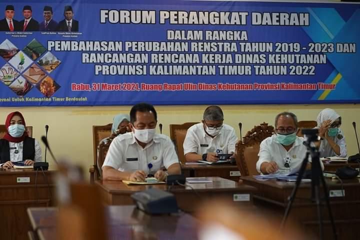 https://dishutkaltim.com/public/admin/images/gambar_berita/67IMG-20210401-WA0018.jpg