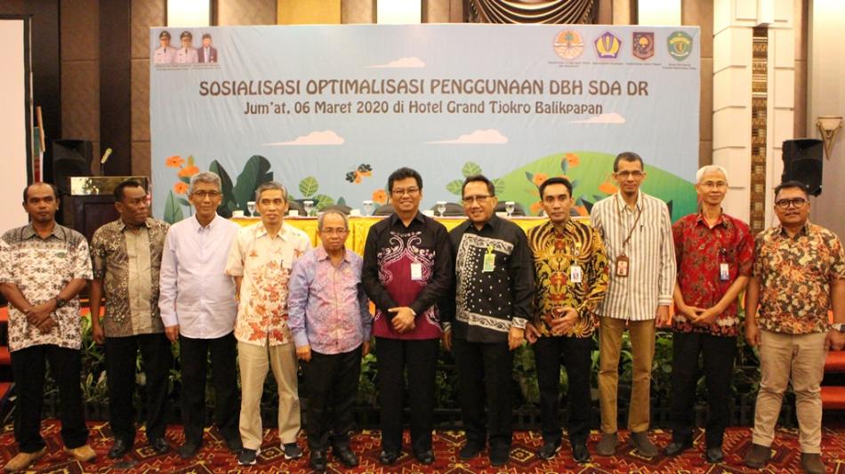 https://dishutkaltim.com/public/admin/images/gambar_berita/83IMG_6591.JPG